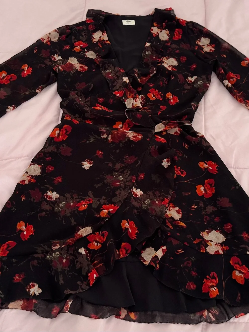 Aritzia Wilfred Louise Black and red Floral Ruffle Wrap Dress, size XS boho chic